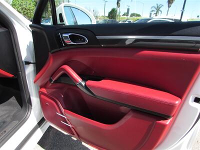 2016 Porsche Cayenne GTS   - Photo 35 - Dublin, CA 94568