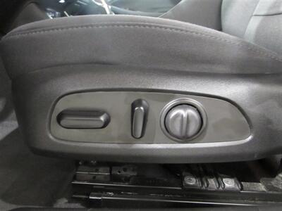 2023 Chevrolet Malibu LT   - Photo 9 - Dublin, CA 94568