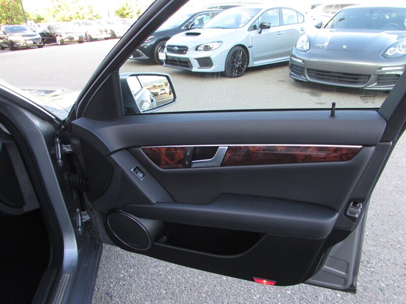 2012 Mercedes-Benz C 250 Luxury - Photo 29 - Dublin, CA 94568
