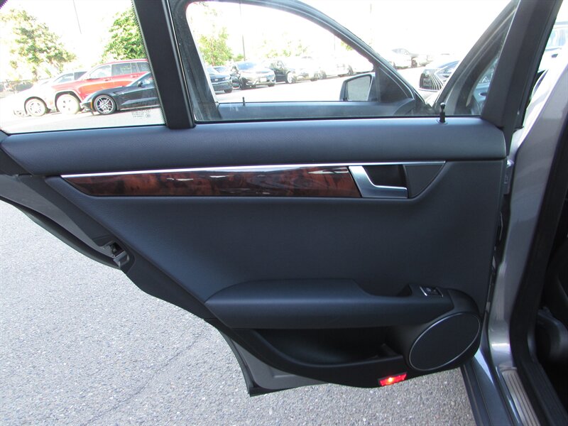 2012 Mercedes-Benz C 250 Luxury - Photo 23 - Dublin, CA 94568
