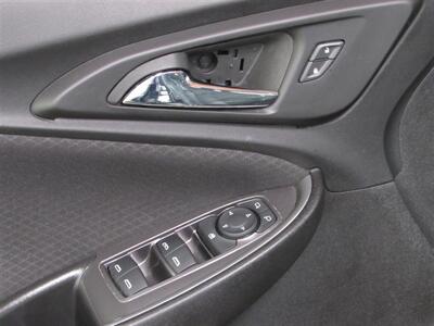 2023 Chevrolet Malibu LT   - Photo 7 - Dublin, CA 94568