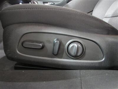 2023 Chevrolet Malibu LT   - Photo 10 - Dublin, CA 94568