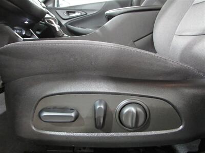 2023 Chevrolet Malibu LT   - Photo 9 - Dublin, CA 94568