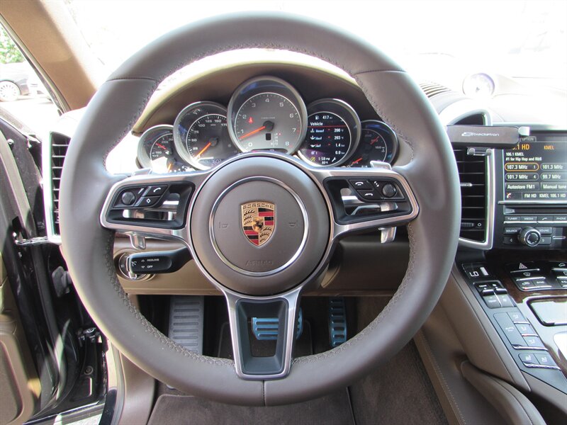 2016 Porsche Cayenne S - Photo 16 - Dublin, CA 94568