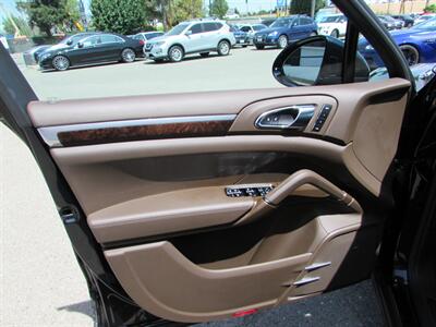 2016 Porsche Cayenne S - Photo 10 - Dublin, CA 94568
