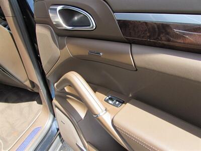 2016 Porsche Cayenne S - Photo 42 - Dublin, CA 94568