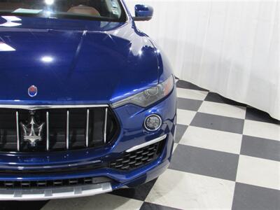 2019 Maserati Levante GranLusso   - Photo 10 - Dublin, CA 94568