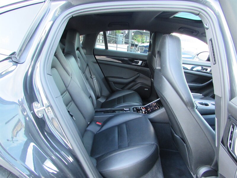 2018 Porsche Panamera - Photo 28 - Dublin, CA 94568