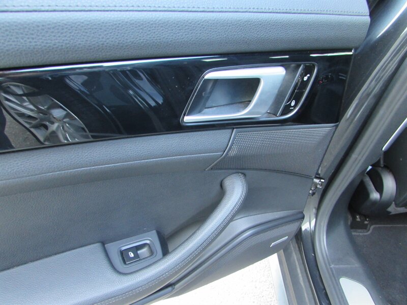 2018 Porsche Panamera - Photo 24 - Dublin, CA 94568