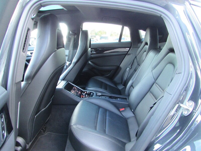 2018 Porsche Panamera - Photo 25 - Dublin, CA 94568