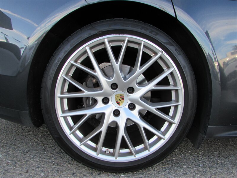 2018 Porsche Panamera - Photo 33 - Dublin, CA 94568