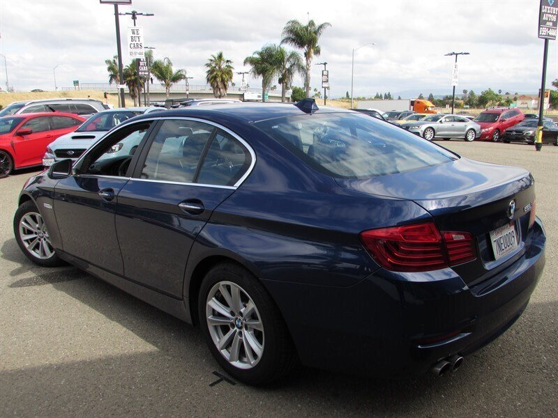 2015 BMW 5 Series 528i - Photo 5 - Dublin, CA 94568
