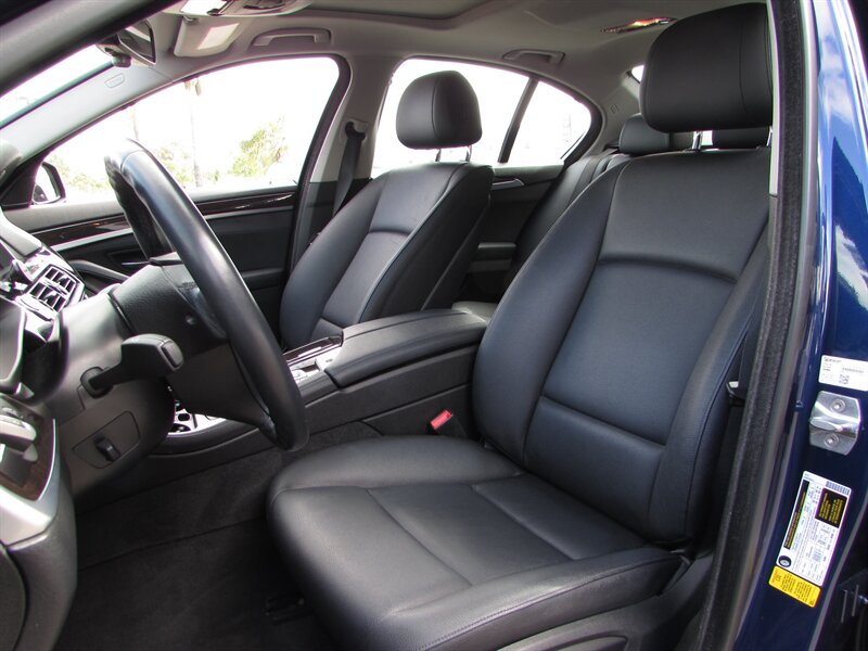 2015 BMW 5 Series 528i - Photo 11 - Dublin, CA 94568