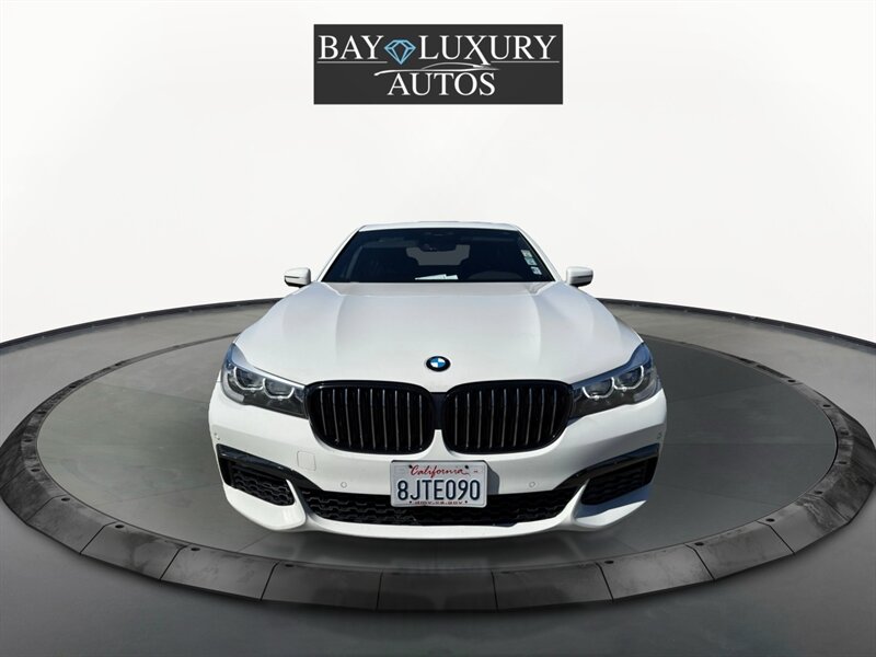 2019 BMW 740i