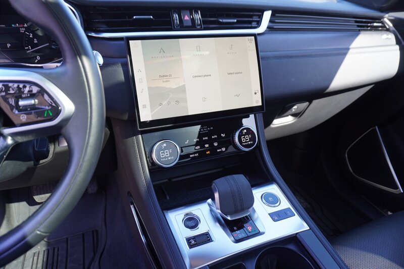 2022 Jaguar F-PACE P250 S - Photo 15 - Dublin, CA 94568