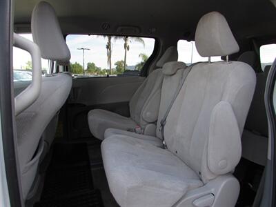 2013 Toyota Sienna LE 8-Passenger - Photo 12 - Dublin, CA 94568
