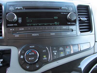 2013 Toyota Sienna LE 8-Passenger - Photo 20 - Dublin, CA 94568