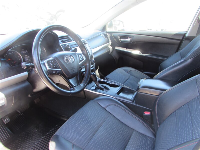 2015 Toyota Camry SE - Photo 10 - Dublin, CA 94568
