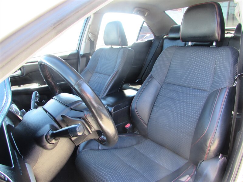 2015 Toyota Camry SE - Photo 11 - Dublin, CA 94568