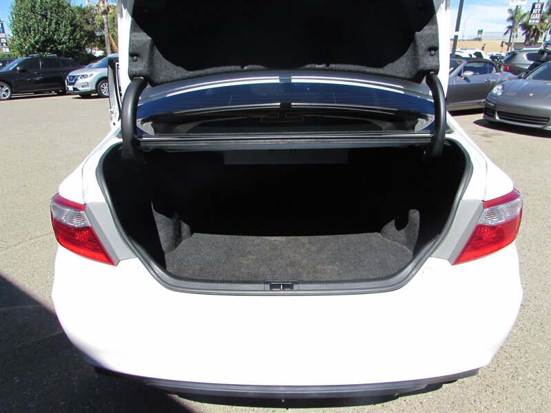 2015 Toyota Camry SE - Photo 26 - Dublin, CA 94568