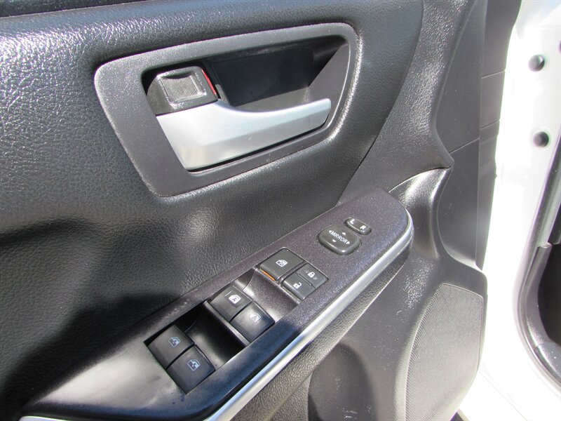2015 Toyota Camry SE - Photo 23 - Dublin, CA 94568