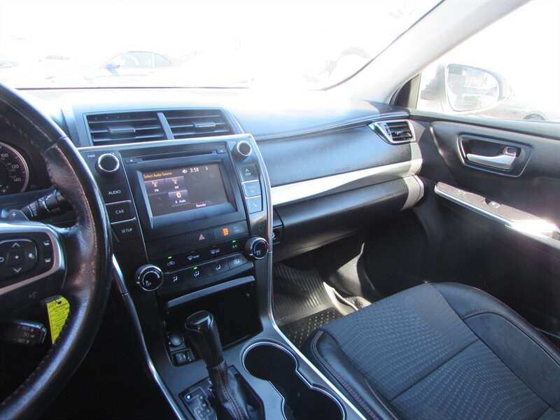 2015 Toyota Camry SE - Photo 17 - Dublin, CA 94568