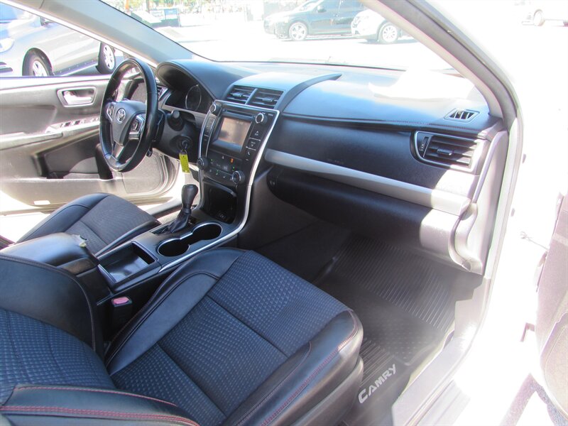 2015 Toyota Camry SE - Photo 29 - Dublin, CA 94568
