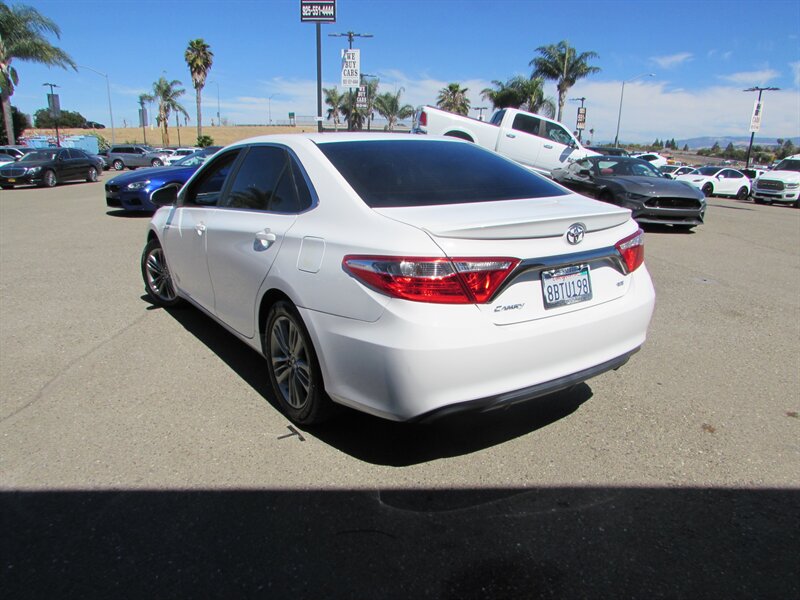 2015 Toyota Camry SE - Photo 6 - Dublin, CA 94568