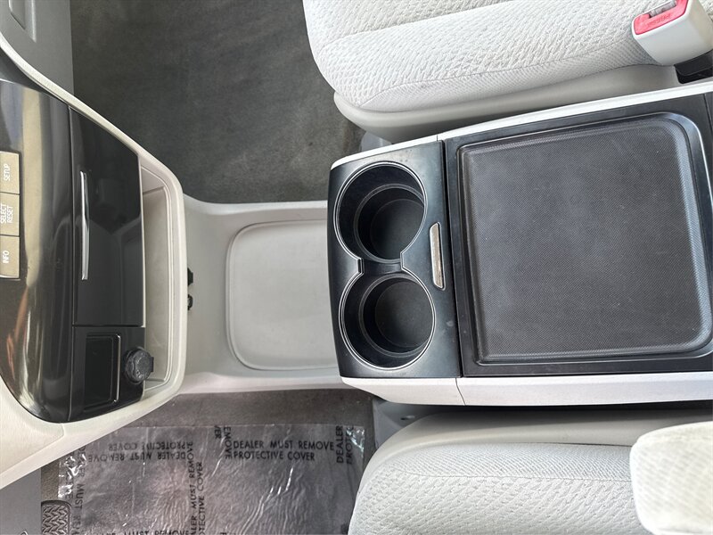 2012 Toyota Sienna LE 7-Passenger Auto   - Photo 13 - Dublin, CA 94568