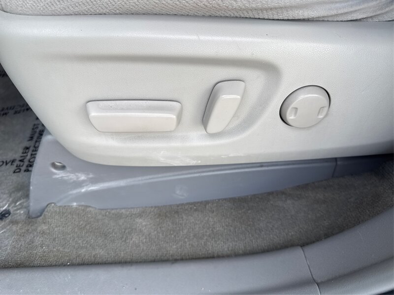 2012 Toyota Sienna LE 7-Passenger Auto   - Photo 17 - Dublin, CA 94568