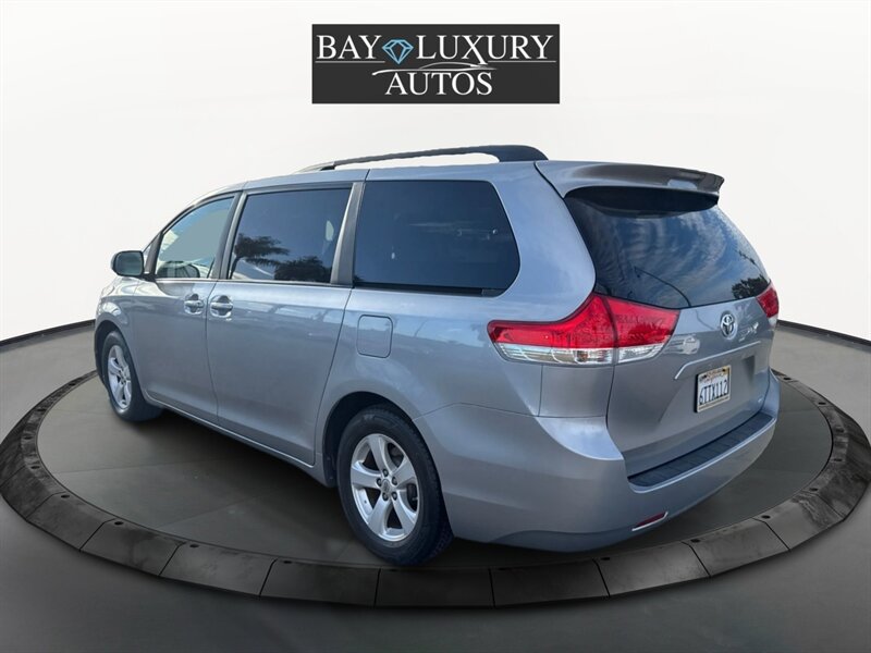 2012 Toyota Sienna LE 7-Passenger Auto   - Photo 8 - Dublin, CA 94568
