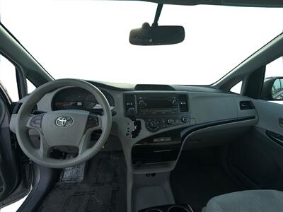 2012 Toyota Sienna LE 7-Passenger Auto   - Photo 10 - Dublin, CA 94568