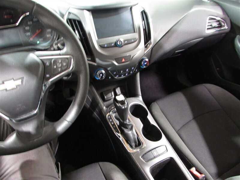 2017 Chevrolet Cruze LT Auto   - Photo 95 - Dublin, CA 94568