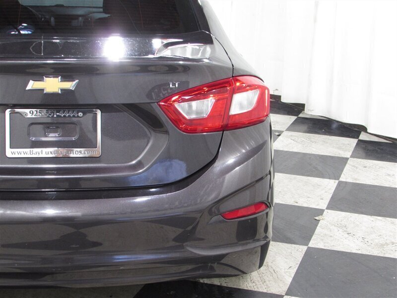2017 Chevrolet Cruze LT Auto   - Photo 43 - Dublin, CA 94568