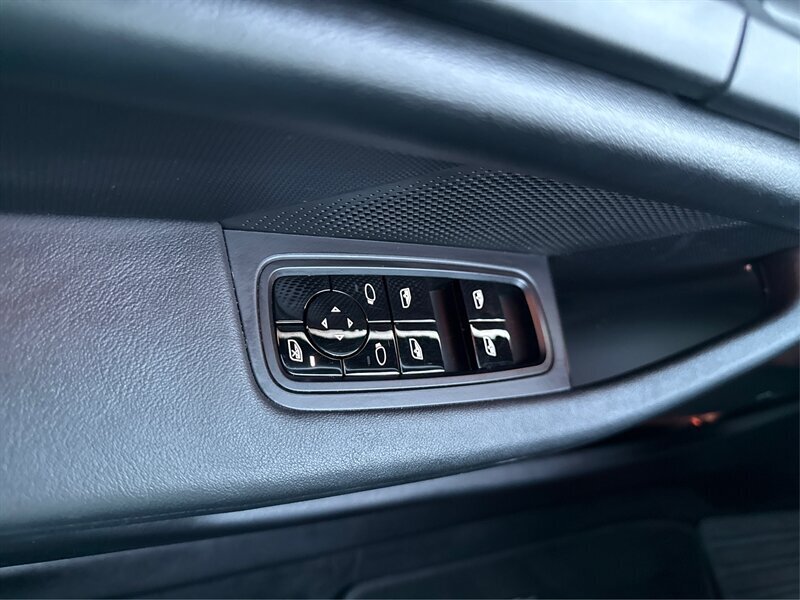 2021 Porsche Taycan - Photo 55 - Dublin, CA 94568