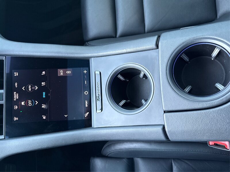 2021 Porsche Taycan - Photo 25 - Dublin, CA 94568