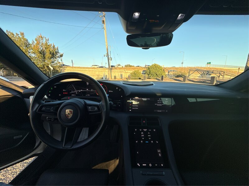 2021 Porsche Taycan - Photo 39 - Dublin, CA 94568