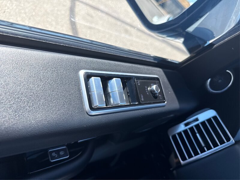 2020 Land Rover Range Rover   - Photo 32 - Dublin, CA 94568