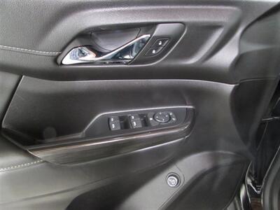 2023 GMC Acadia SLT   - Photo 7 - Dublin, CA 94568
