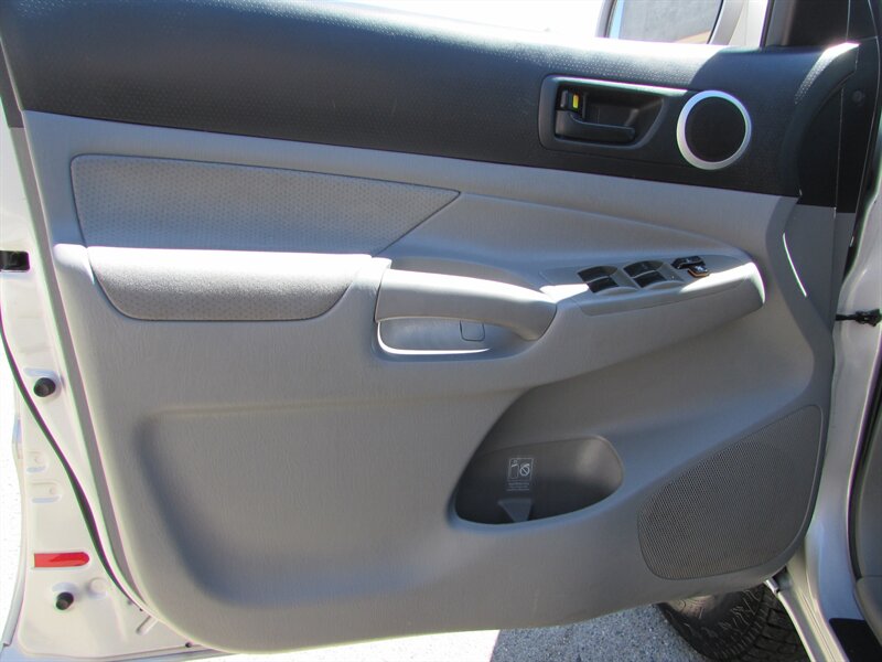 2010 Toyota Tacoma PreRunner V6 - Photo 20 - Dublin, CA 94568