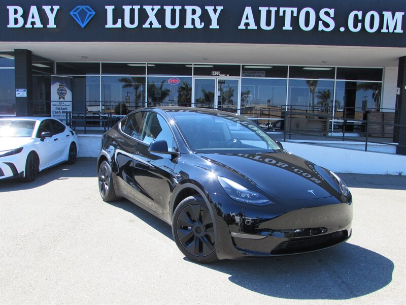 2024 Tesla Model Y Long Range   - Photo 1 - Dublin, CA 94568