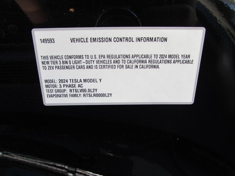 2024 Tesla Model Y Long Range - Photo 30 - Dublin, CA 94568