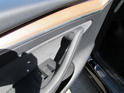 2024 Tesla Model Y Long Range - Photo 20 - Dublin, CA 94568