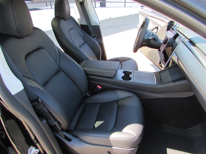 2024 Tesla Model Y Long Range - Photo 26 - Dublin, CA 94568