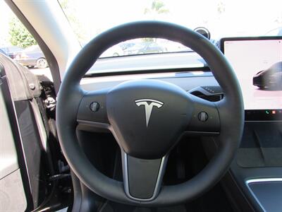 2024 Tesla Model Y Long Range - Photo 11 - Dublin, CA 94568