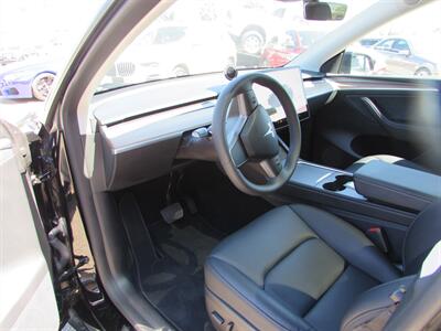 2024 Tesla Model Y Long Range - Photo 9 - Dublin, CA 94568