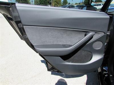 2024 Tesla Model Y Long Range - Photo 22 - Dublin, CA 94568