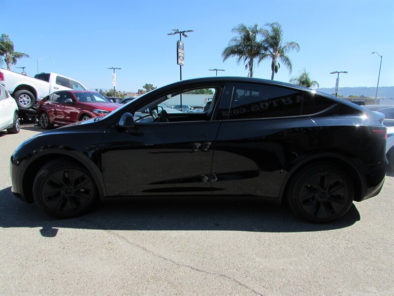 2024 Tesla Model Y Long Range - Photo 4 - Dublin, CA 94568