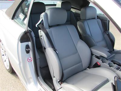 2001 BMW 3 Series 325Ci   - Photo 17 - Dublin, CA 94568