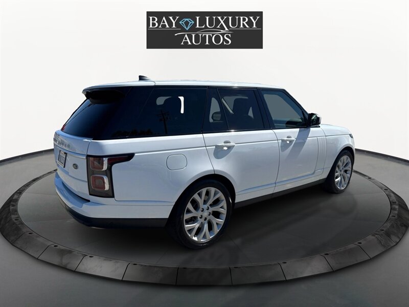 2019 Land Rover Range Rover SuperCharged photo 4